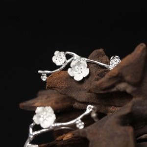 925 Sterling Silver asymmetry Plum Blossom Earring